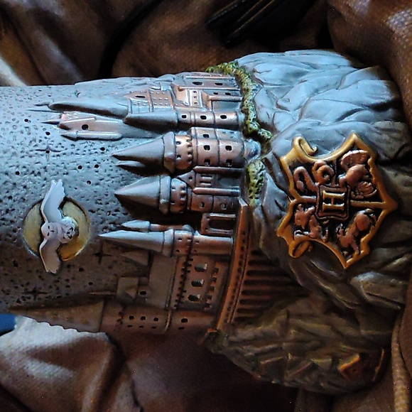 Harry Potter Hogwarts Scentsy Warmer and Wax Melts Chest Box Set - Picture 11 of 13